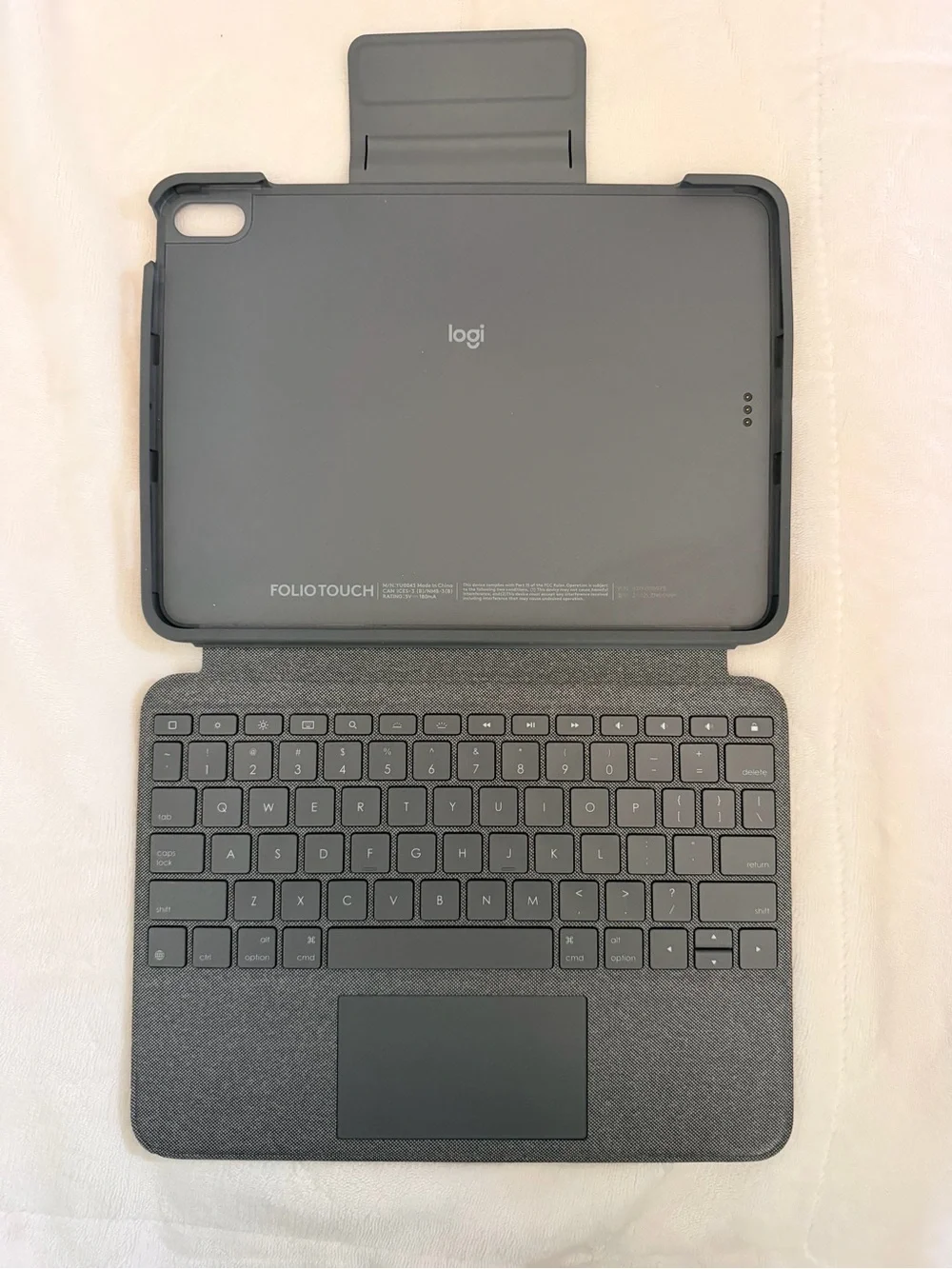LIKE NEW Folio Touch Keyboard Case for Apple IPad Air (5th generation)  - Gray